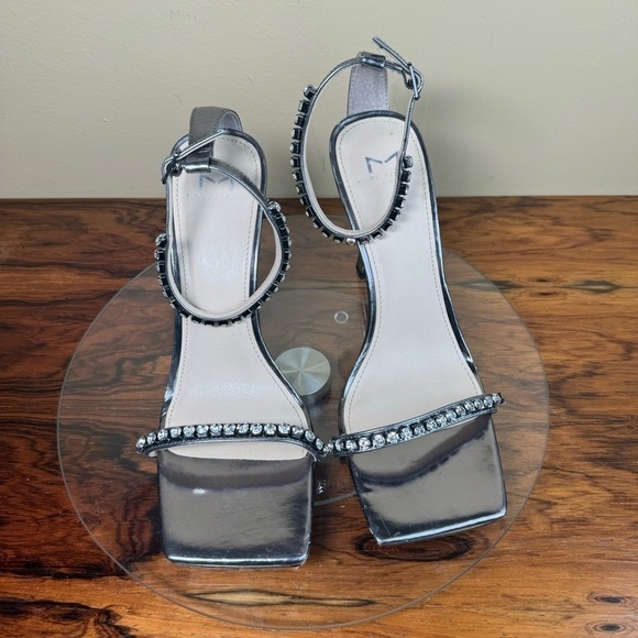 Marc Fisher Karima Ankle Strap Sandal - Picture 4 of 16